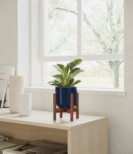 Load image into Gallery viewer, Twilight Blue stand:walnut