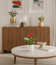 Load image into Gallery viewer, Sandy stand:one_stand