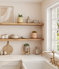 Load image into Gallery viewer, Sandy stand:one_stand