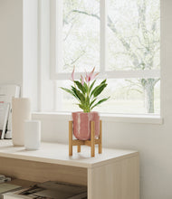 Load image into Gallery viewer, Hammered Rose Pink stand:bamboo