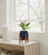 Load image into Gallery viewer, Twilight Blue stand:walnut