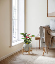 Load image into Gallery viewer, Deep Ocean stand:bamboo