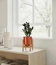 Load image into Gallery viewer, Glossy Red stand:bamboo