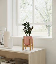 Load image into Gallery viewer, Striped Rose Pink stand:bamboo