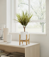 Load image into Gallery viewer, White stand:bamboo