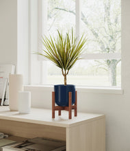 Load image into Gallery viewer, Twilight Blue stand:walnut