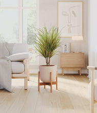 Load image into Gallery viewer, Sandy Pink stand:bamboo