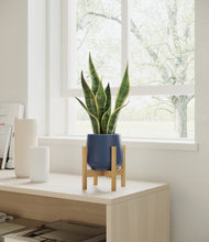 Load image into Gallery viewer, Deep Navy stand:bamboo