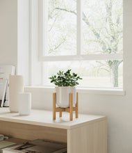 Load image into Gallery viewer, Snowdrift White stand:bamboo