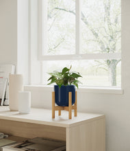 Load image into Gallery viewer, Twilight Blue stand:bamboo