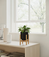 Load image into Gallery viewer, Stone Black stand:bamboo