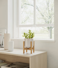 Load image into Gallery viewer, Snowdrift White stand:bamboo