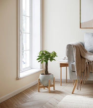 Load image into Gallery viewer, Deep Ocean stand:bamboo