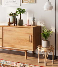 Load image into Gallery viewer, Earthy stand:one_stand