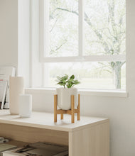 Load image into Gallery viewer, Cotton White stand:bamboo