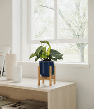 Load image into Gallery viewer, Twilight Blue stand:bamboo