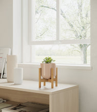Load image into Gallery viewer, Sandy Pink stand:bamboo