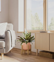 Load image into Gallery viewer, Calm Rose stand:bamboo