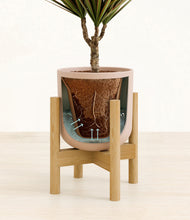 Load image into Gallery viewer, Sandy Pink stand:bamboo