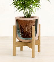 Load image into Gallery viewer, Sandy Pink stand:bamboo