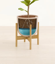 Load image into Gallery viewer, Sandy Pink stand:bamboo