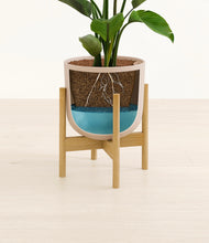 Load image into Gallery viewer, Sandy Pink stand:bamboo