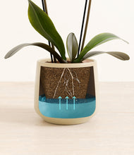 Load image into Gallery viewer, Almond Green stand:all