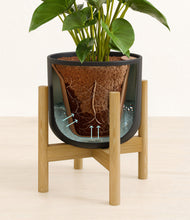 Load image into Gallery viewer, Stone Black stand:bamboo