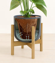 Load image into Gallery viewer, Iron Gray stand:bamboo