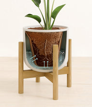 Load image into Gallery viewer, Natural Bamboo stand:bamboo