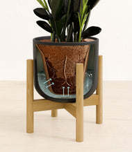 Load image into Gallery viewer, Stone Black stand:bamboo