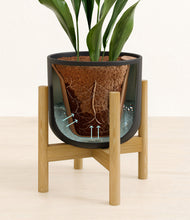 Load image into Gallery viewer, Stone Black stand:bamboo