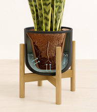 Load image into Gallery viewer, Stone Black stand:bamboo