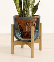 Load image into Gallery viewer, Iron Gray stand:bamboo