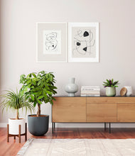 Load image into Gallery viewer, Earthy stand:one_stand