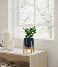 Load image into Gallery viewer, Twilight Blue stand:bamboo