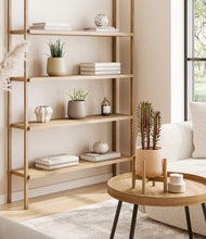 Load image into Gallery viewer, Sandy stand:one_stand
