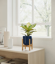 Load image into Gallery viewer, Twilight Blue stand:light
