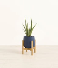 Load image into Gallery viewer, Deep Navy stand:bamboo
