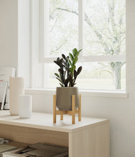 Load image into Gallery viewer, Olive stand:bamboo
