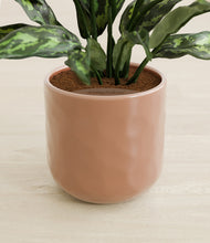 Load image into Gallery viewer, Hammered Peach Pink
