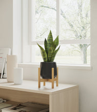 Load image into Gallery viewer, Black stand:bamboo
