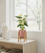 Load image into Gallery viewer, Hammered Rose Pink stand:bamboo
