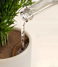 Load image into Gallery viewer, Snowdrift White stand:all
