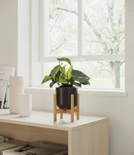 Load image into Gallery viewer, Stone Black stand:bamboo
