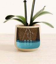 Load image into Gallery viewer, Almond Green stand:all
