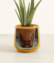 Load image into Gallery viewer, Mustard stand:all
