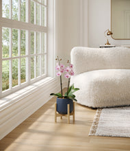 Load image into Gallery viewer, Deep Navy stand:bamboo
