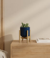 Load image into Gallery viewer, Twilight Blue stand:bamboo
