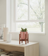 Load image into Gallery viewer, Hammered Rose Pink stand:walnut
